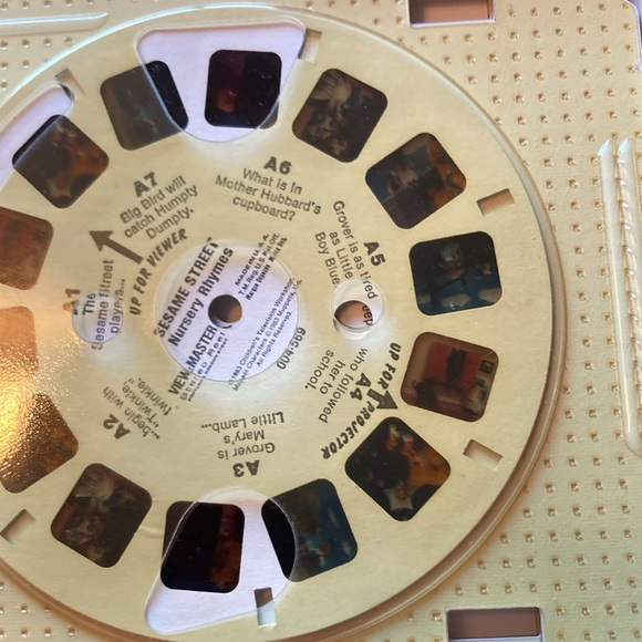 Sesame Street Talking View-Master 3-D Cartridges - Picture 9 of 11